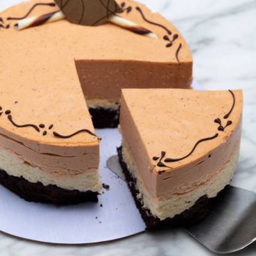 Thai Tea Mousse with Coconut Mousseline, Chocolate Cake (New)